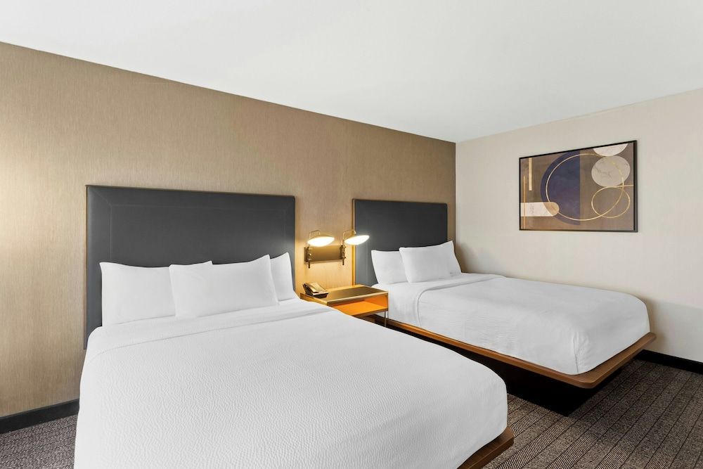 Room, 2 Double Beds, Non Smoking (Mobility/Hearing Accessible, Tub)