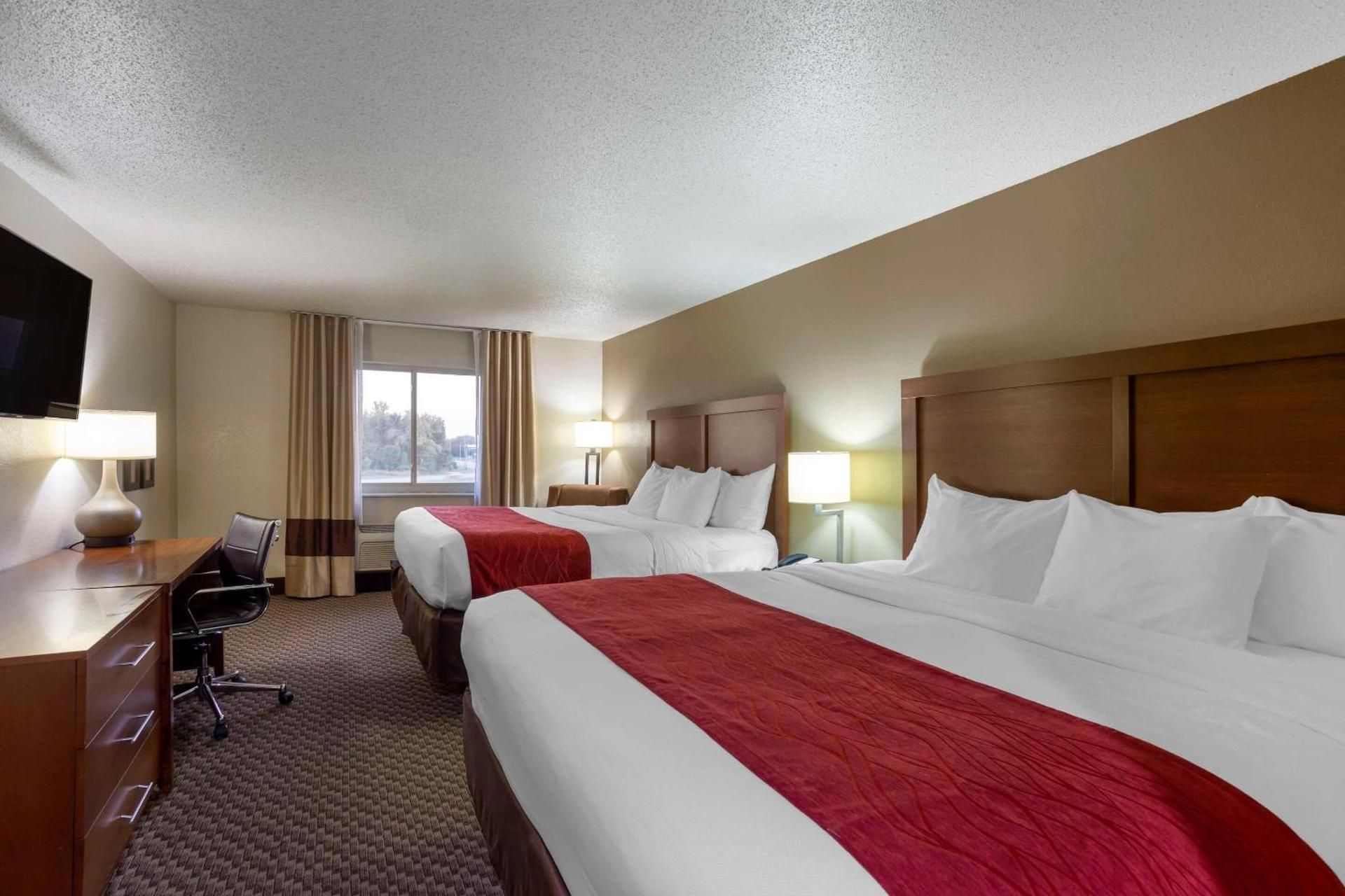 2 King Beds, Nonsmoking