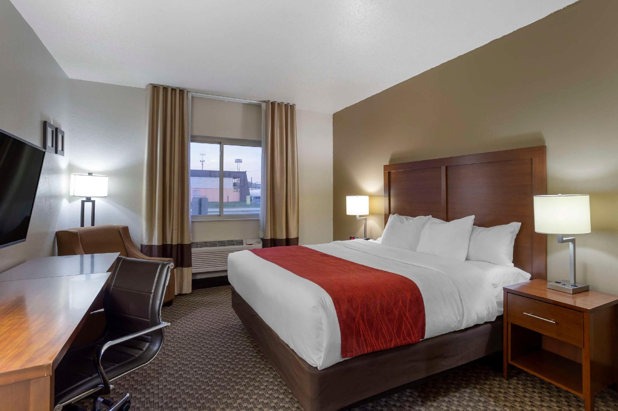 1 King Bed, No smoking, Accessible