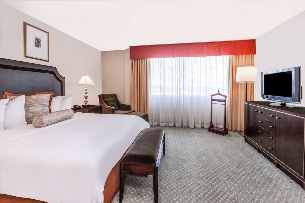 Junior Suite, 1 King Bed