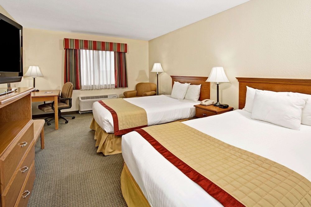Room, 2 Double Beds, Non Smoking (Pet Friendly)