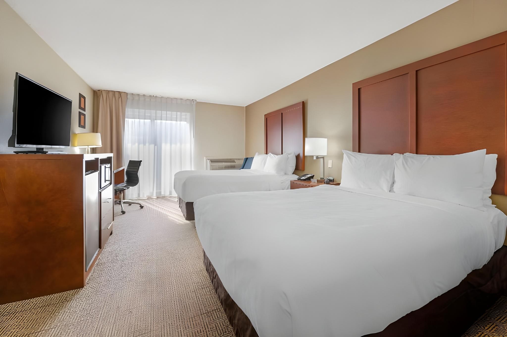 2 Double Beds, No Smoking