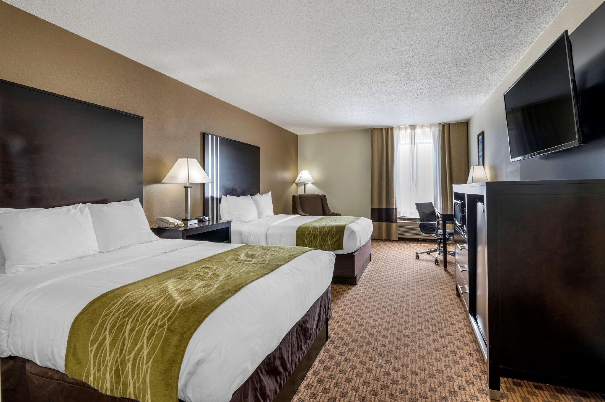 2 Double Beds - No Smoking
