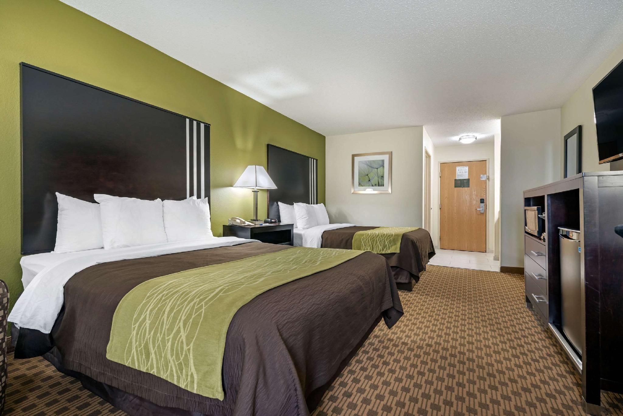 2 Double Beds - No Smoking