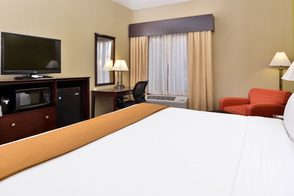 Standard Room, 1 King Bed with Sofa bed
