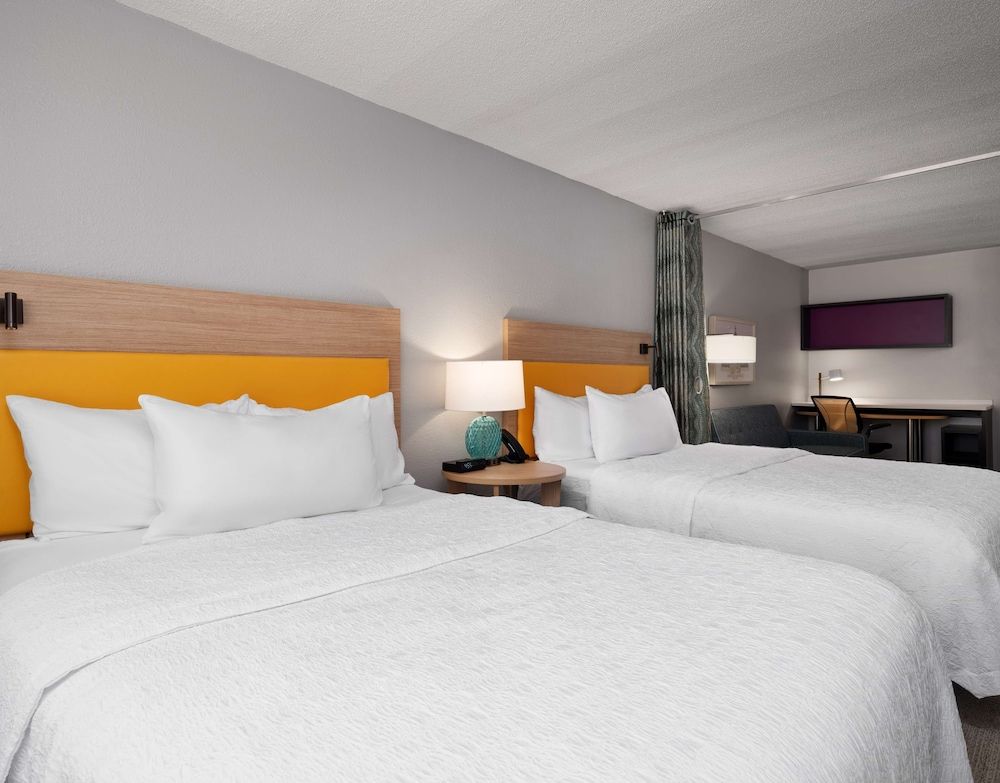 Studio, 2 Queen Beds, Accessible (Hearing)