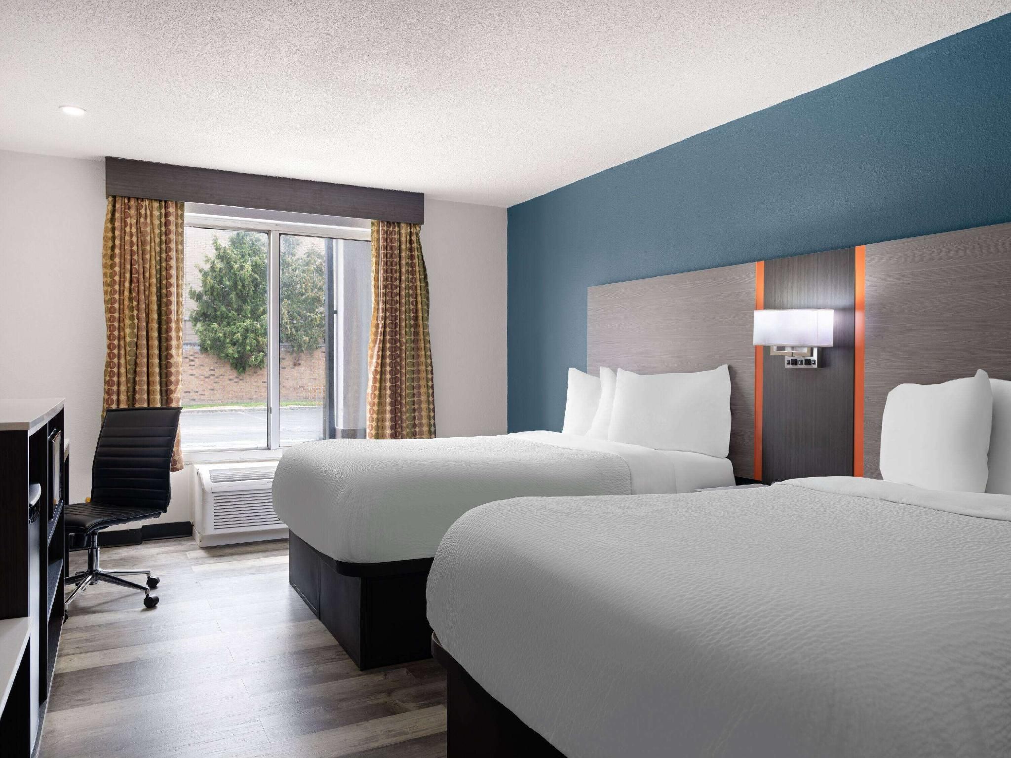 2 Double Beds, Non-Smoking