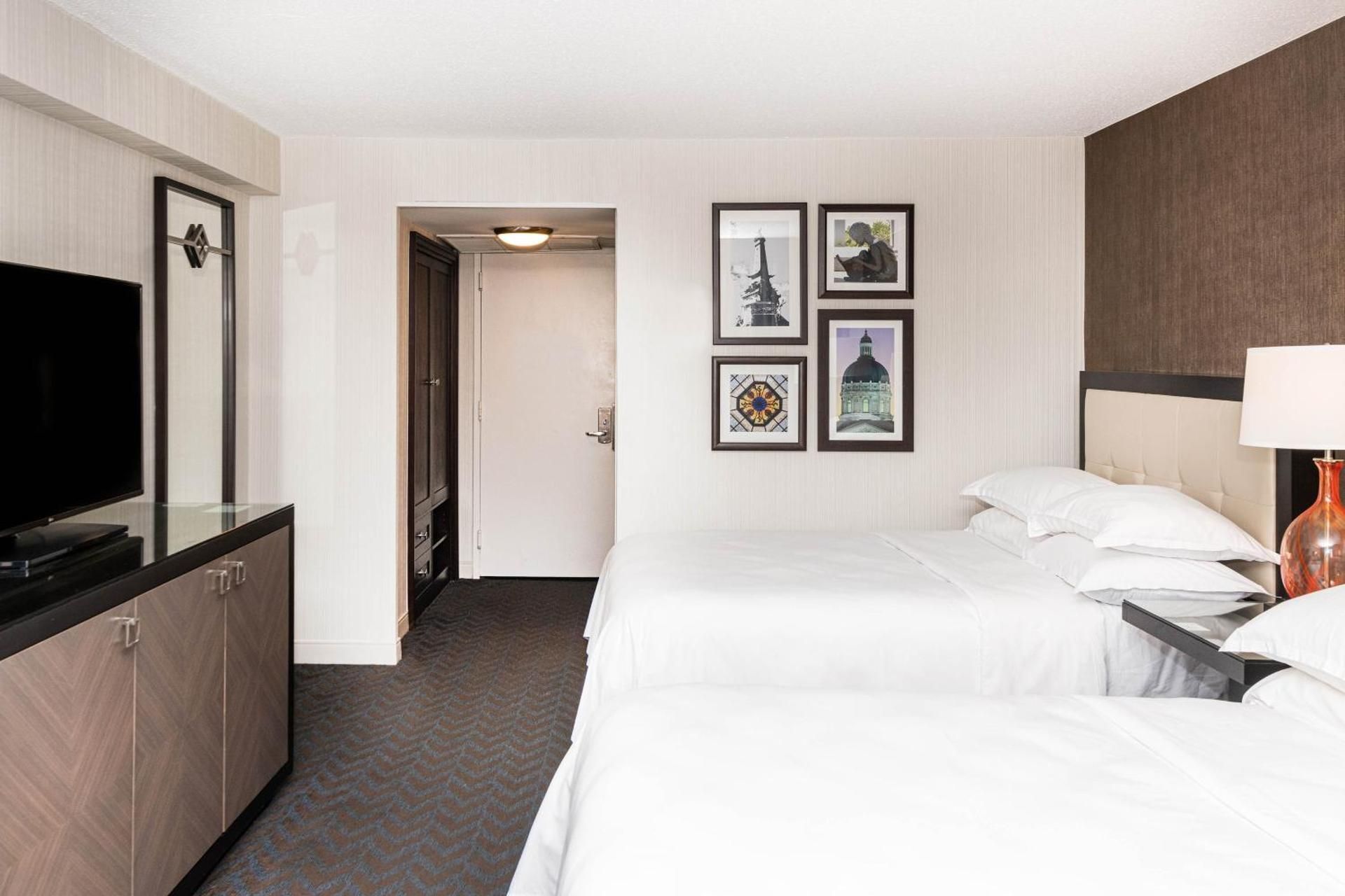 Traditional Double Room with Two Double Beds - Hearing Accessible