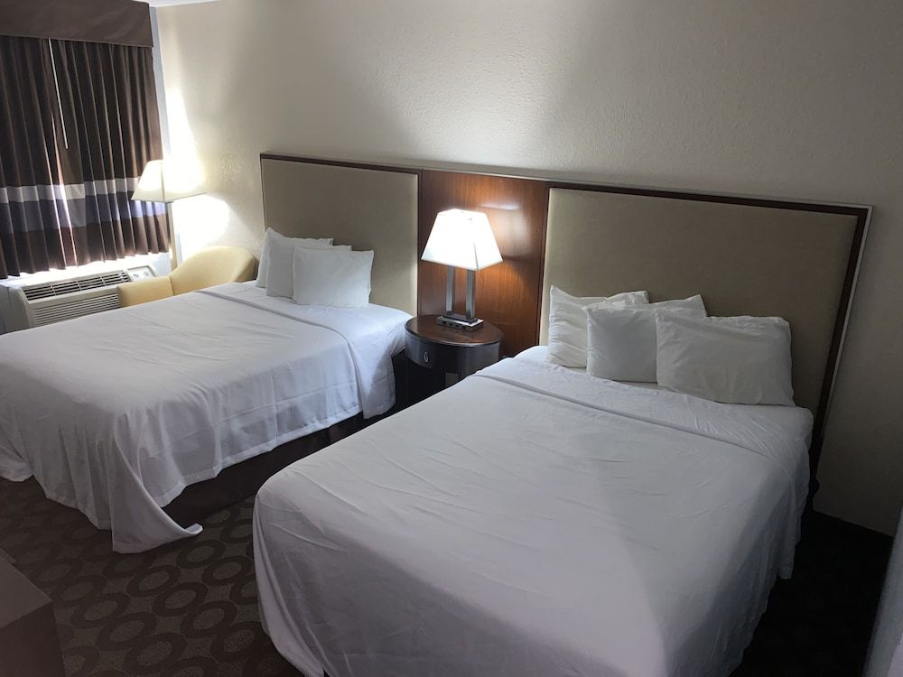 Room, 2 Queen Beds, Accessible, Non Smoking