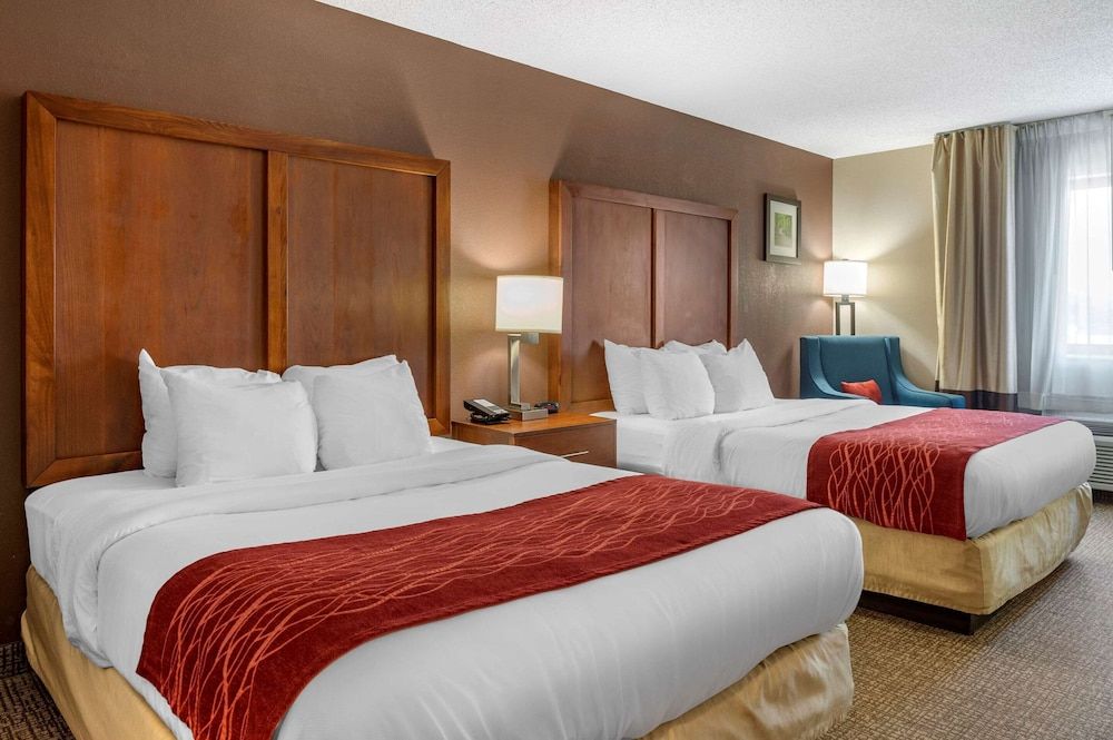 Business Room, 2 Queen Beds, Accessible, Non Smoking