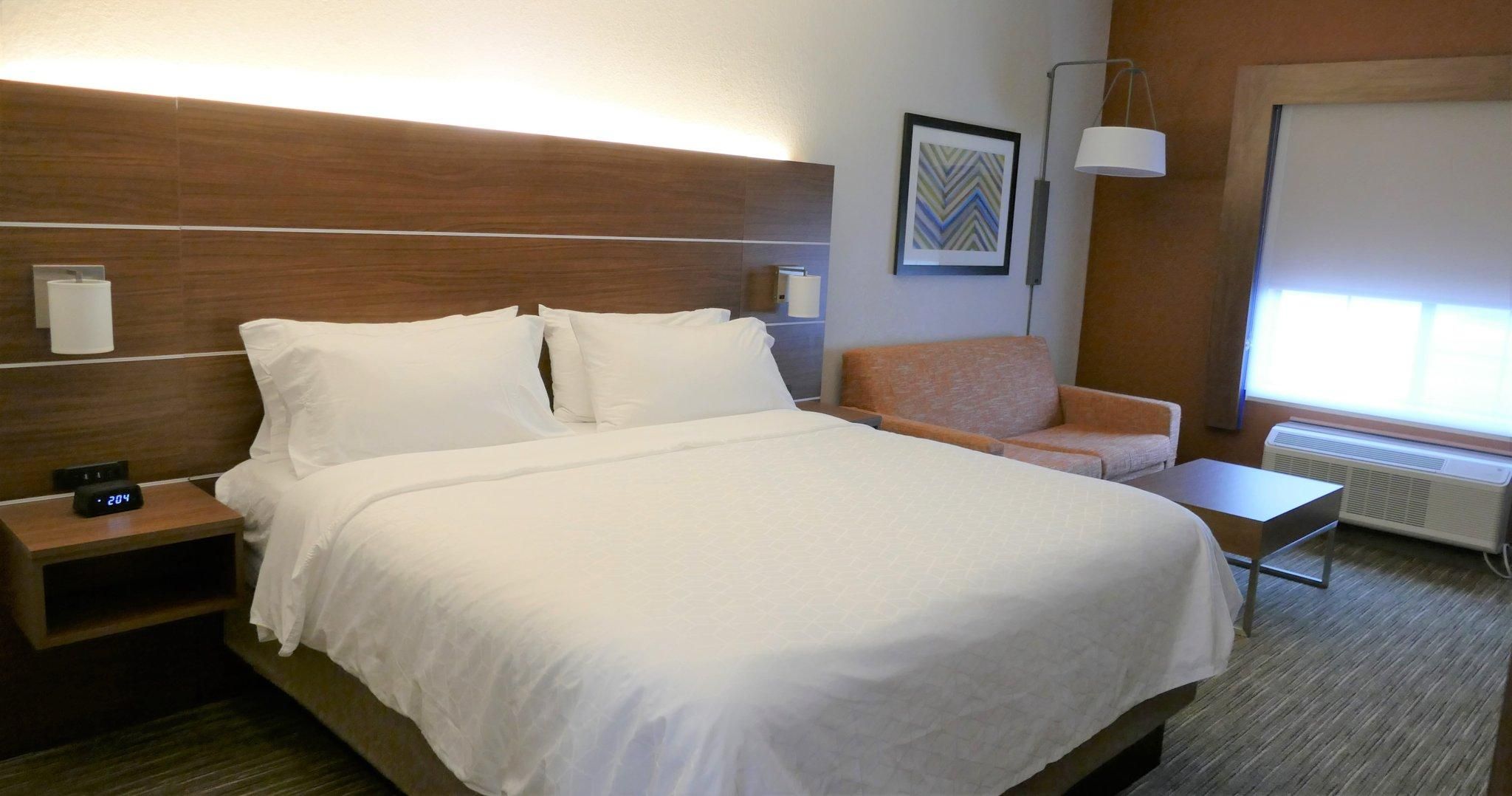 1 King Bed Standard Sofa Bed