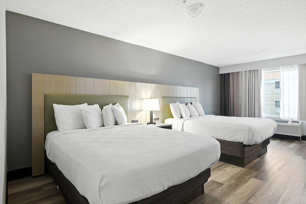 Room, 2 Queen Beds, Accessible, Non Smoking (Hearing Impaired Accessible)