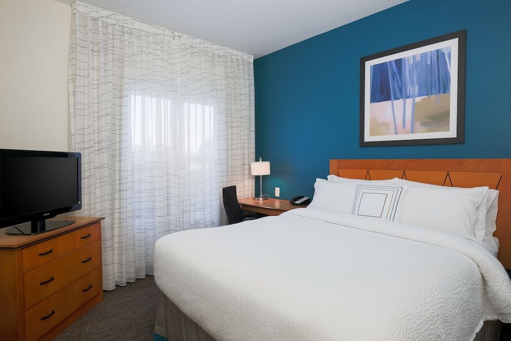 Studio, 1 Queen Bed with Sofa bed, Non Smoking