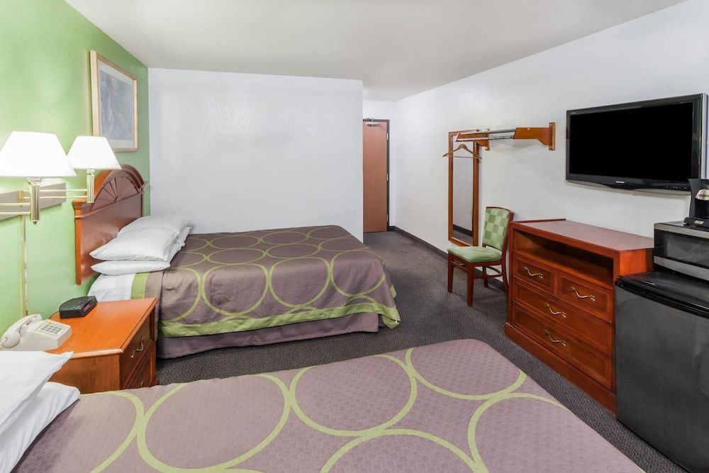 Room, 2 Queen Beds, Non Smoking