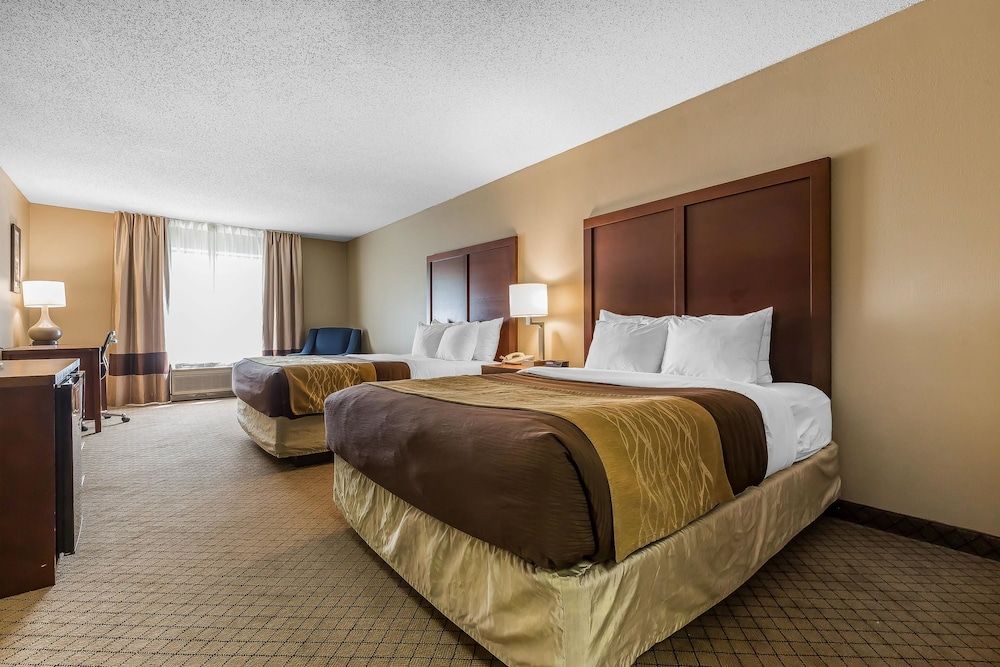 Standard Room, 2 Queen Beds, Accessible, Non Smoking (Accessible Tub)