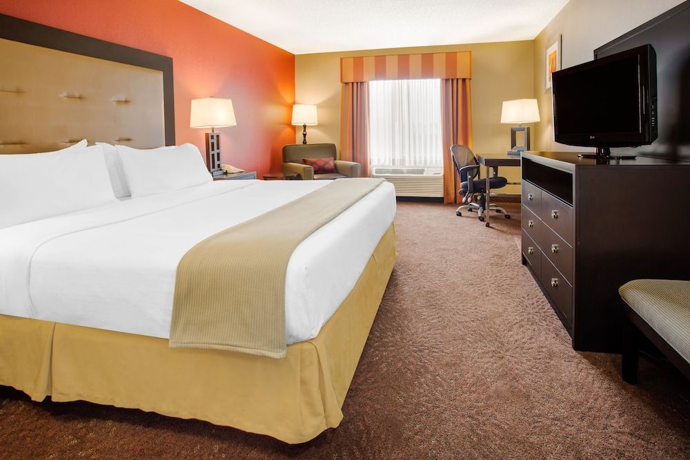 Suite, 1 King Bed (Additional Living Area)