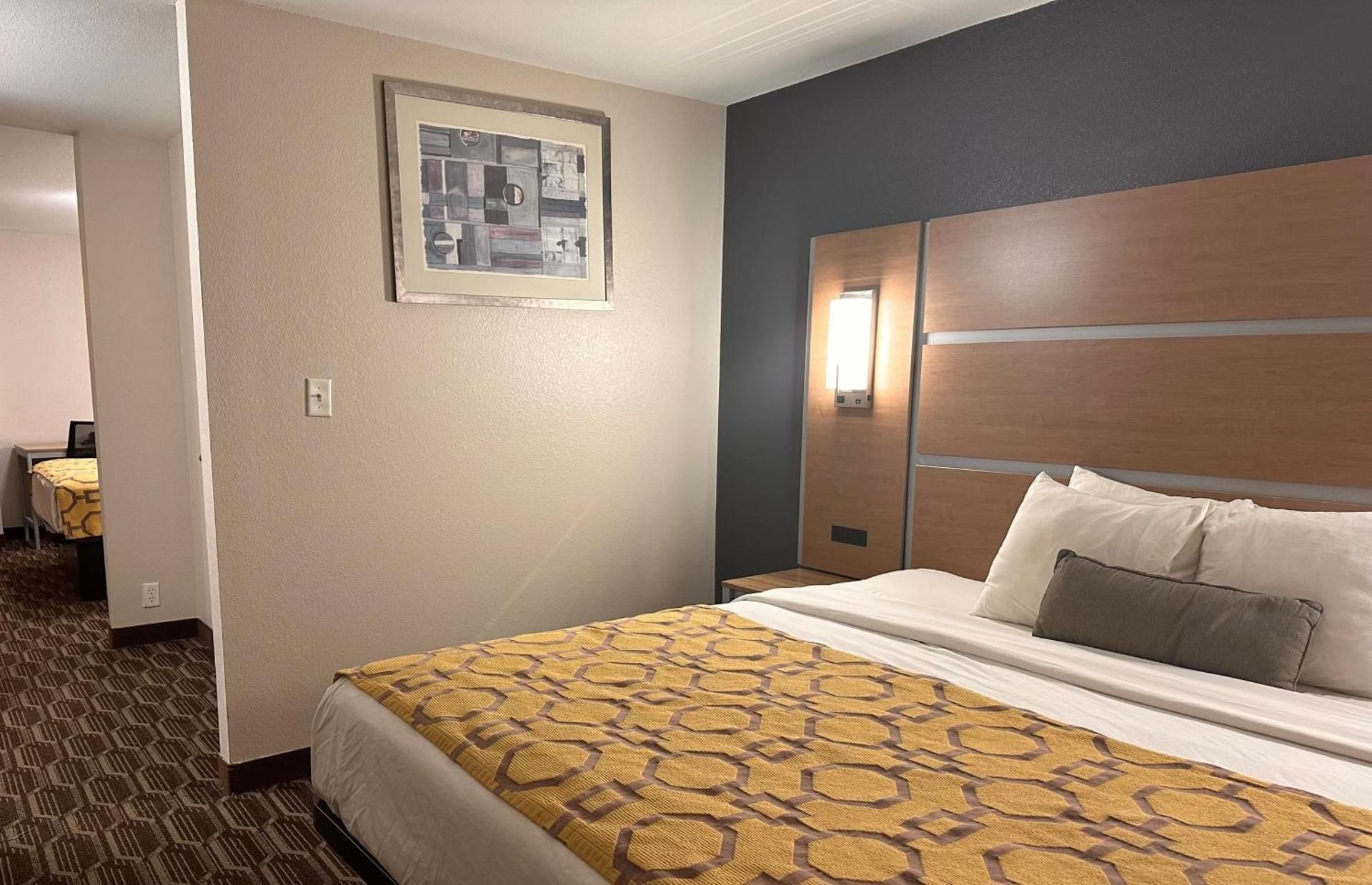 Room with One King and One Queen Bed - Non-Smoking
