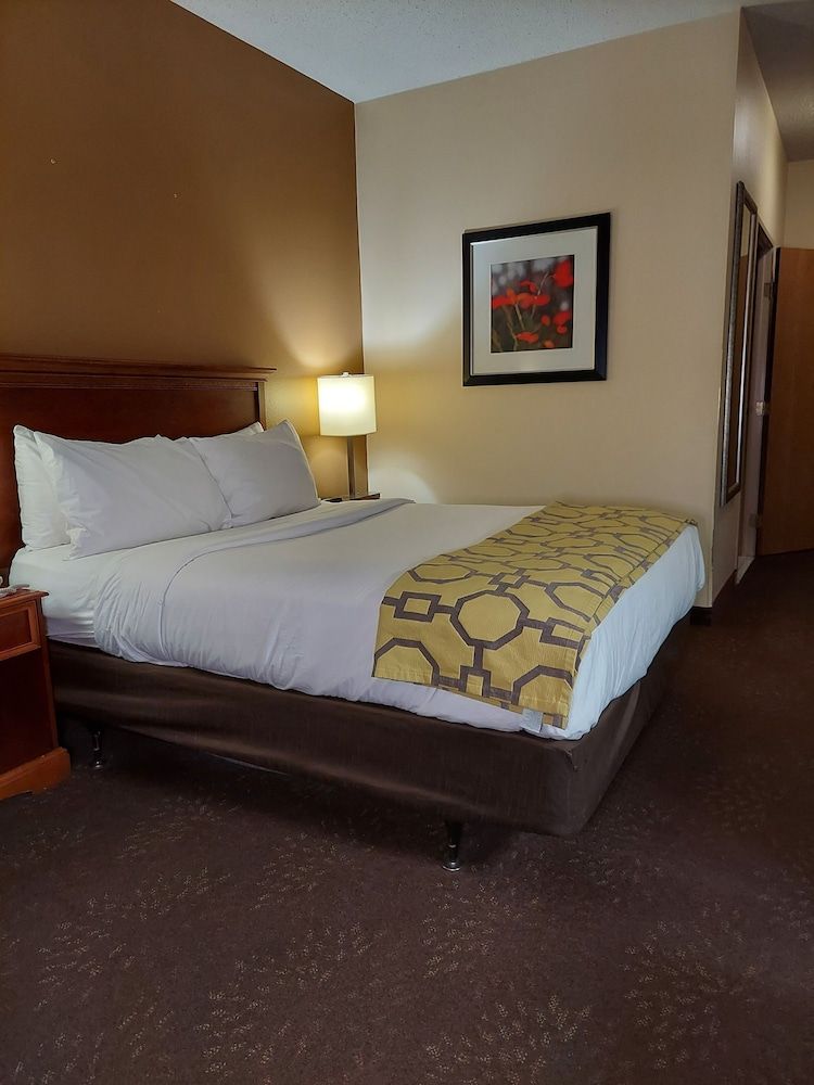 Suite, 1 King Bed, Non Smoking