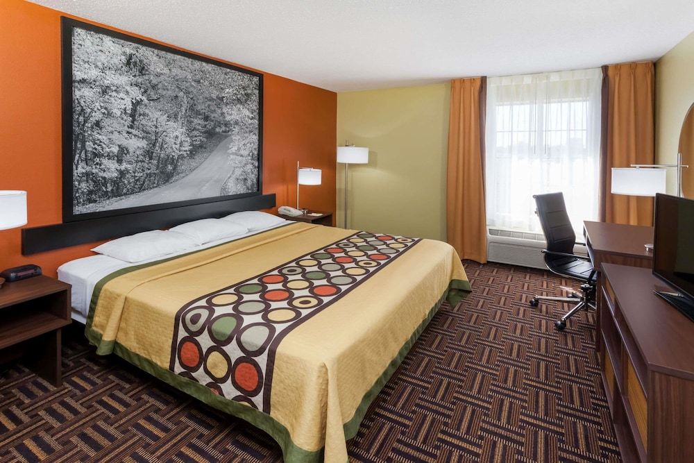 Standard Room, 1 King Bed
