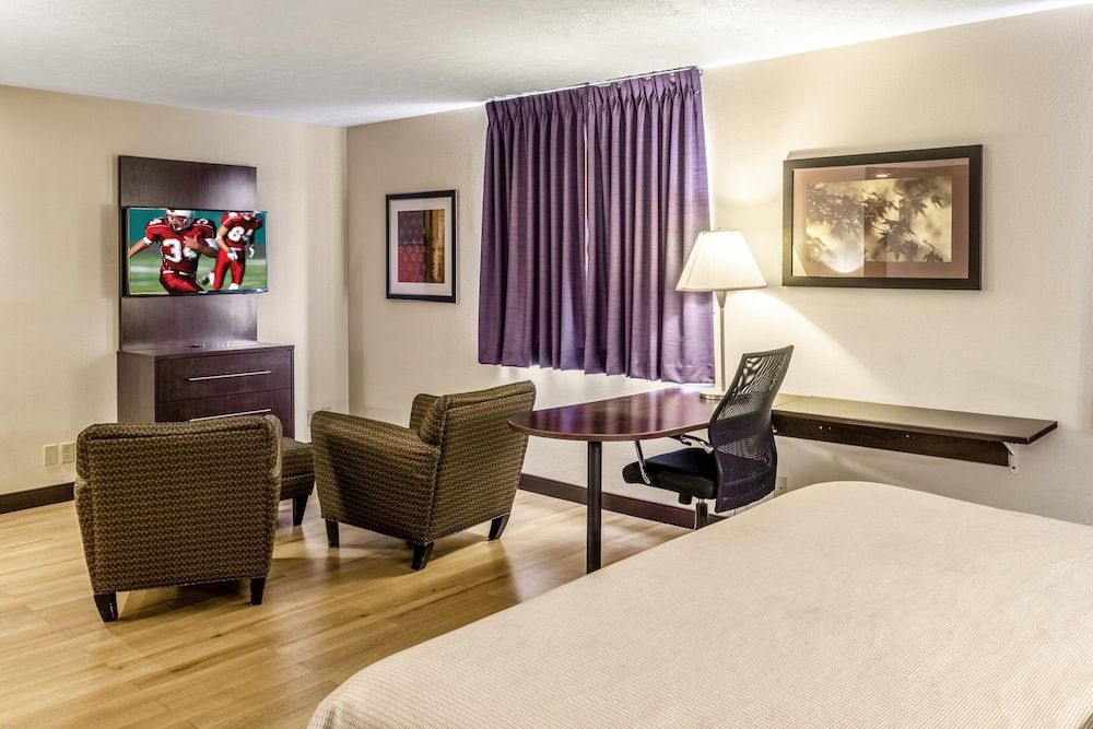 Suite, 1 King Bed, Non Smoking, Hot Tub