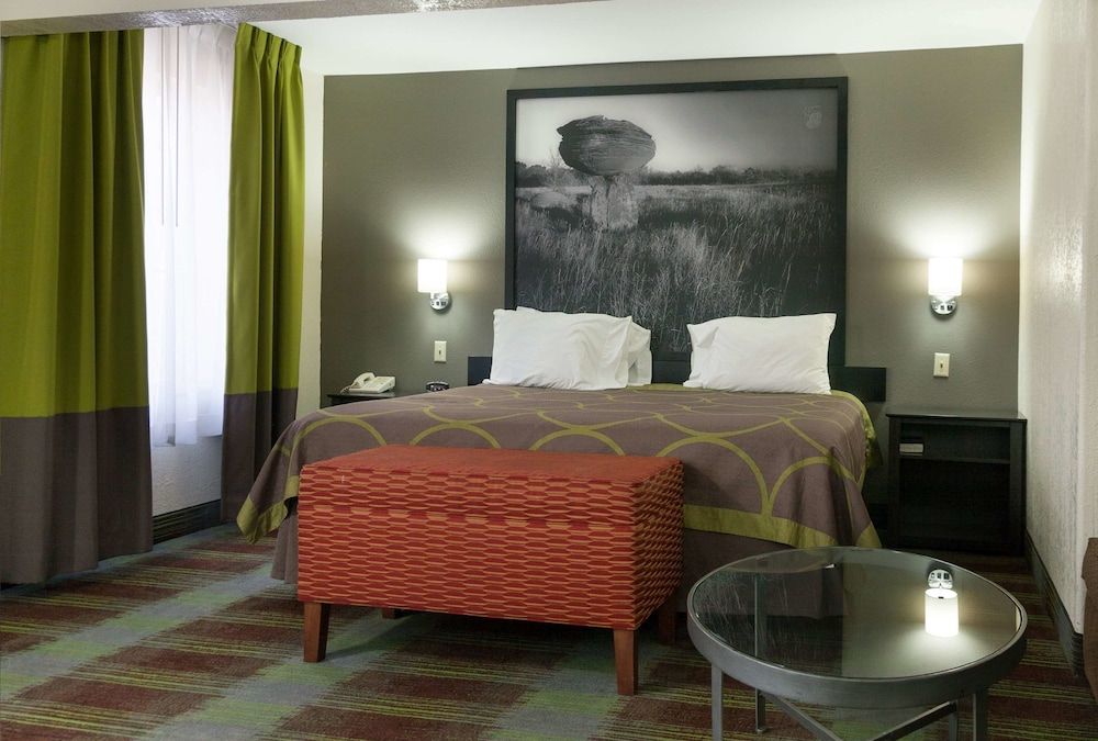 Studio Suite, 1 King Bed, Non Smoking