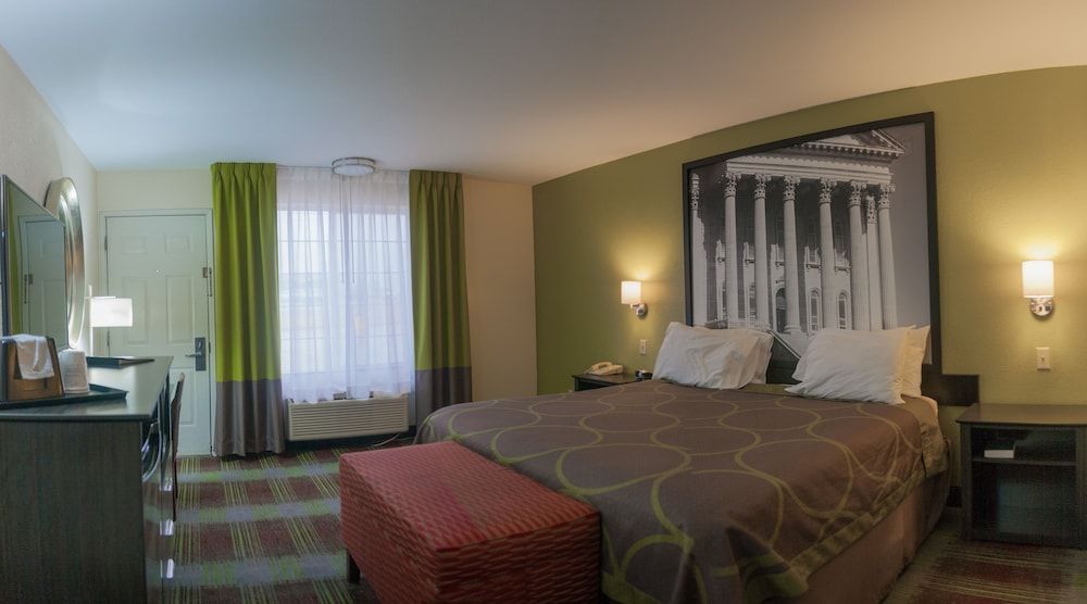 Standard Room, 1 King Bed