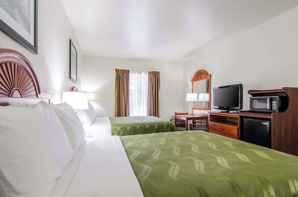 Standard Room, 2 Queen Beds, Non Smoking