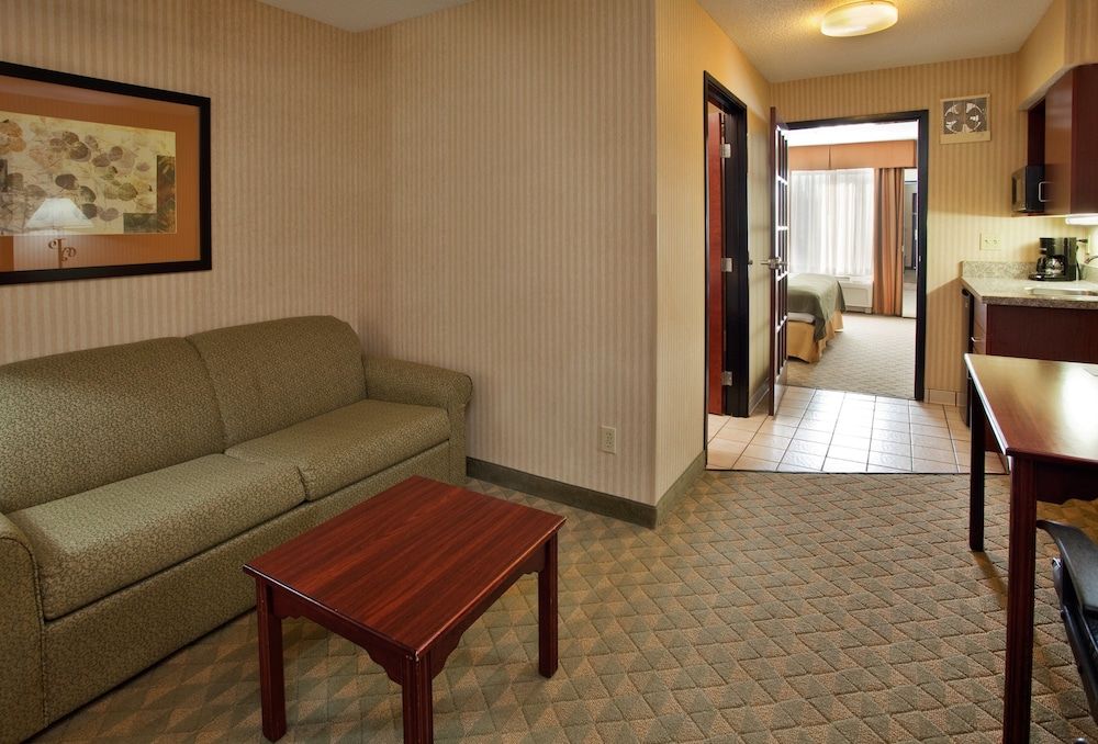 Suite, 1 King Bed