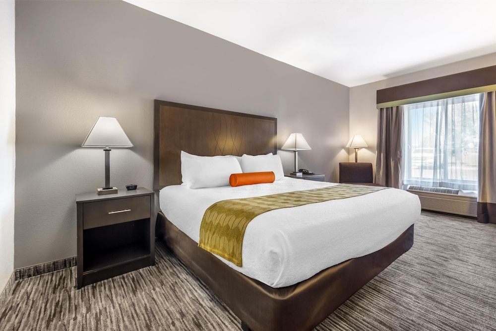 Best Western Plus Liberal Hotel & Suites