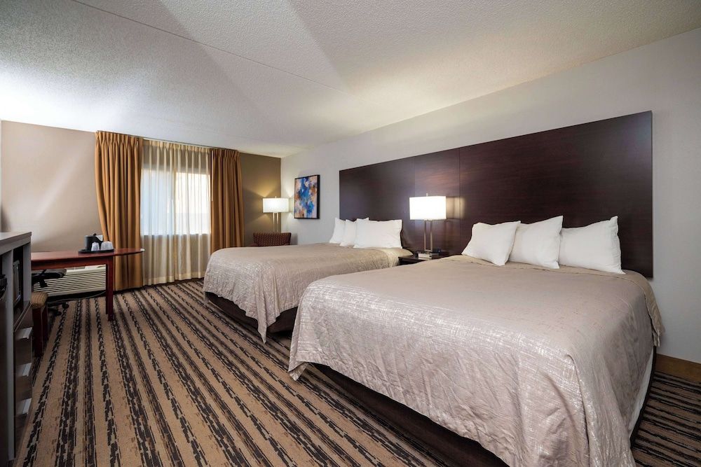 Endeavor Inn & Suites, Trademark Collection by Wyndham