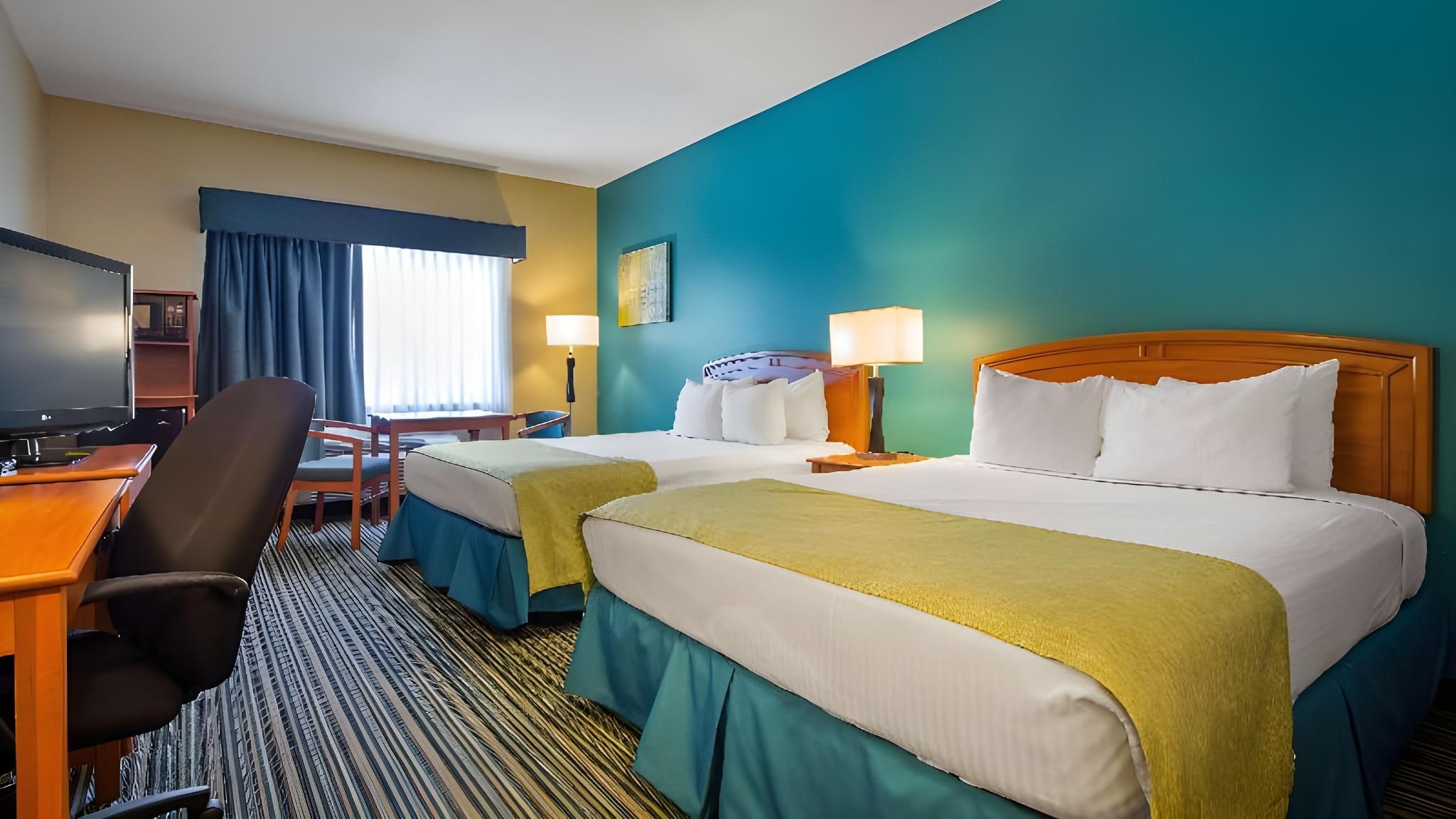 2 queen beds, nonsmoking