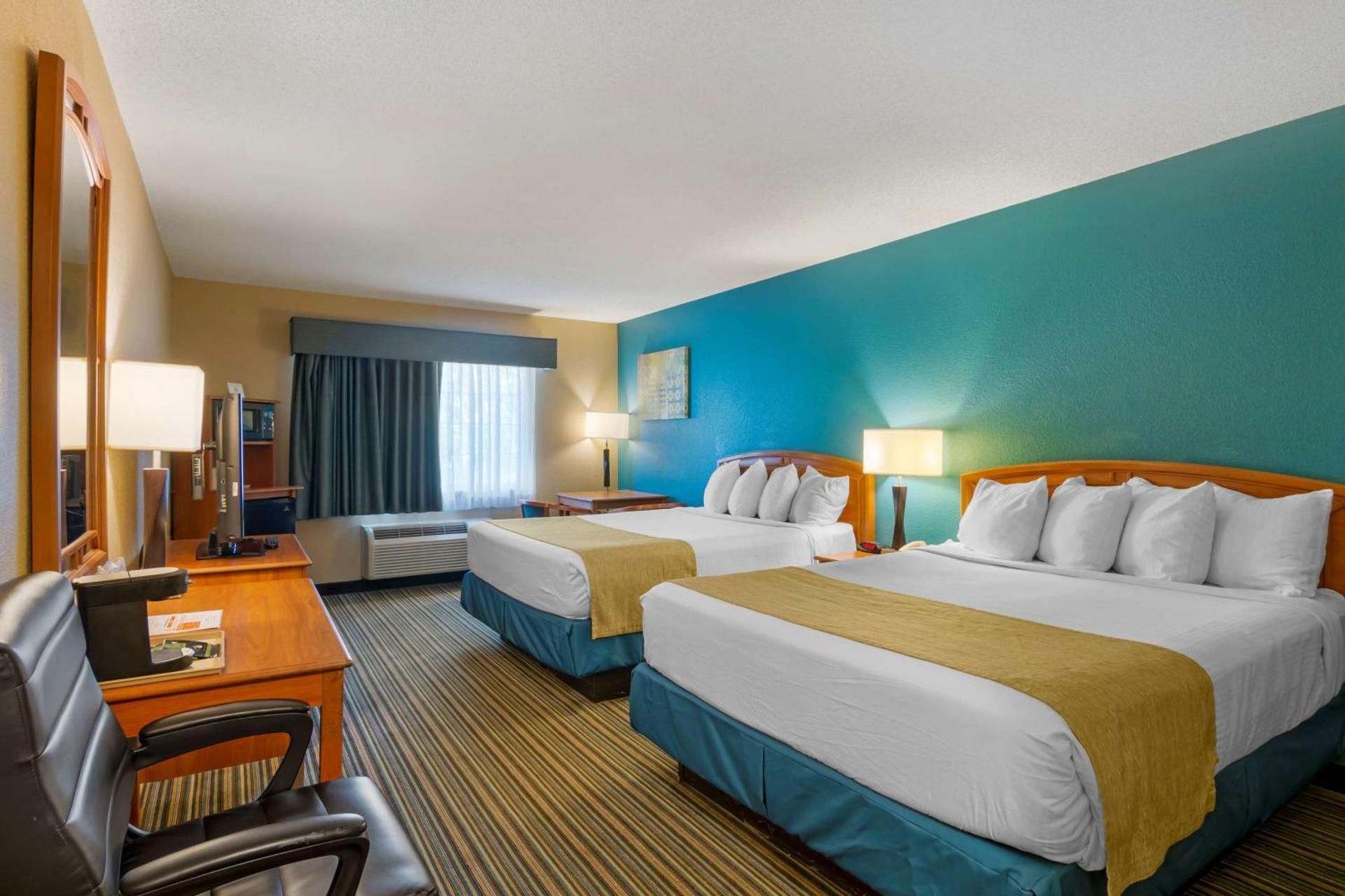 Queen Room with Two Queen Beds - Disability Access
