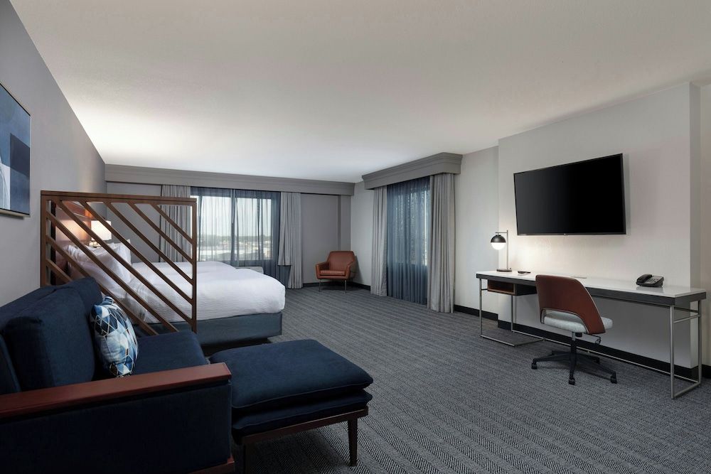 Junior Suite, 2 Queen Beds, Non Smoking (Hearing Accessible)
