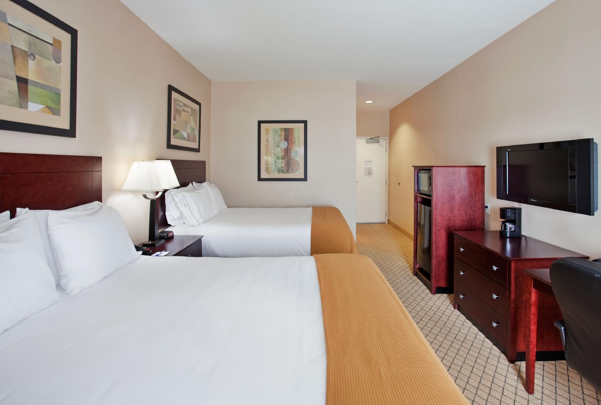 2 Queen Beds Non-Smoking