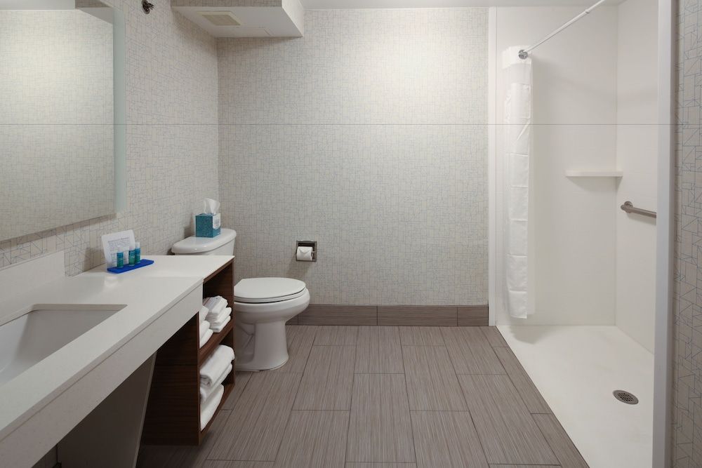 Standard Room, 2 Queen Beds, Accessible (Communications, Mobility, Access Tub)