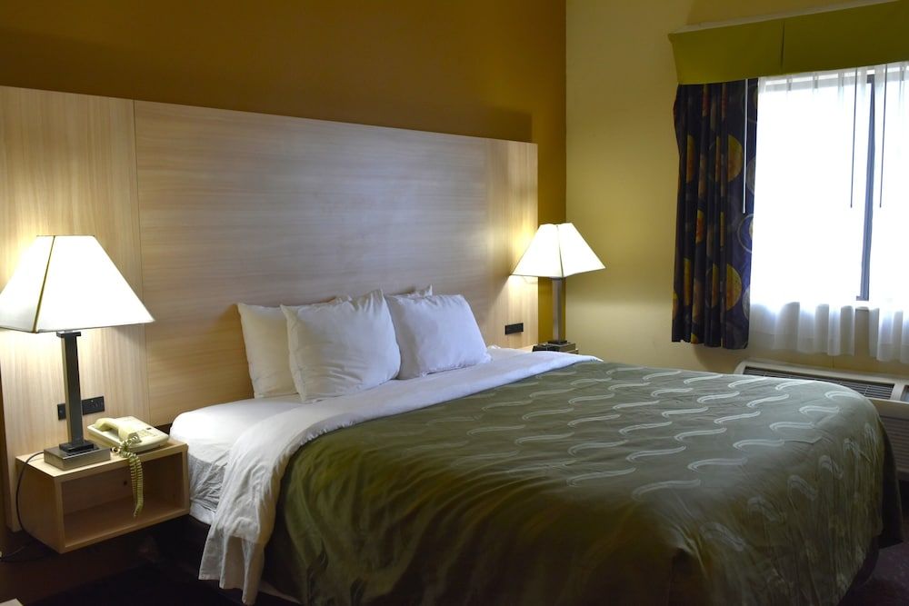 Standard Room, 1 King Bed, Non Smoking