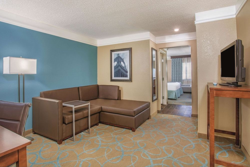 Deluxe Room, 1 King Bed, Non Smoking