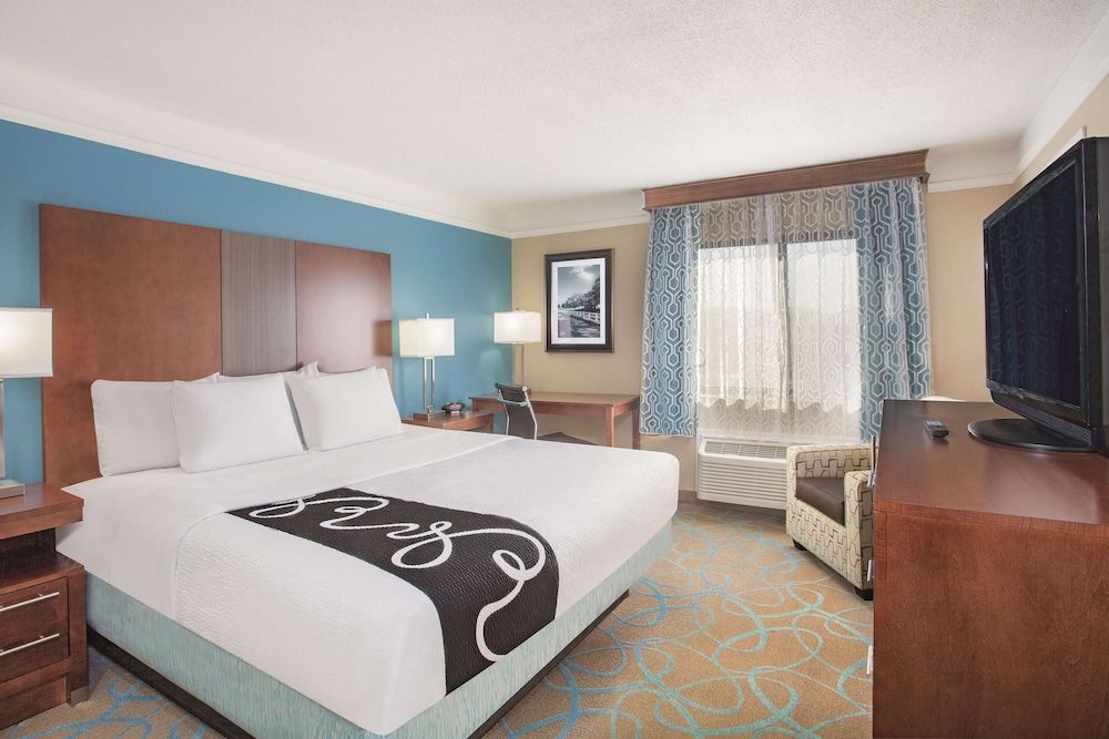 Room, 1 King Bed, Accessible, Non Smoking