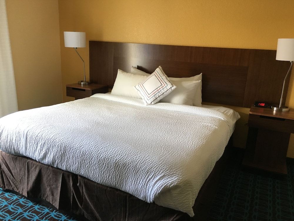 Suite, 1 Bedroom, Non Smoking (Mobility/Hearing Accessible, Tub)