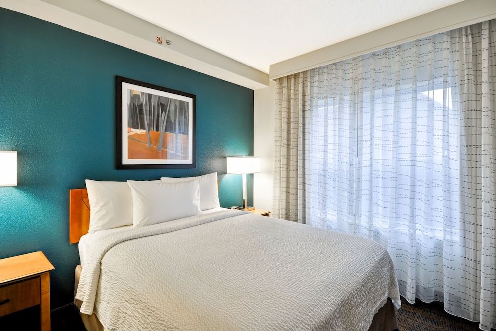 Studio, 1 Queen Bed with Sofa bed, Non Smoking (Mobility Accessible, Tub)