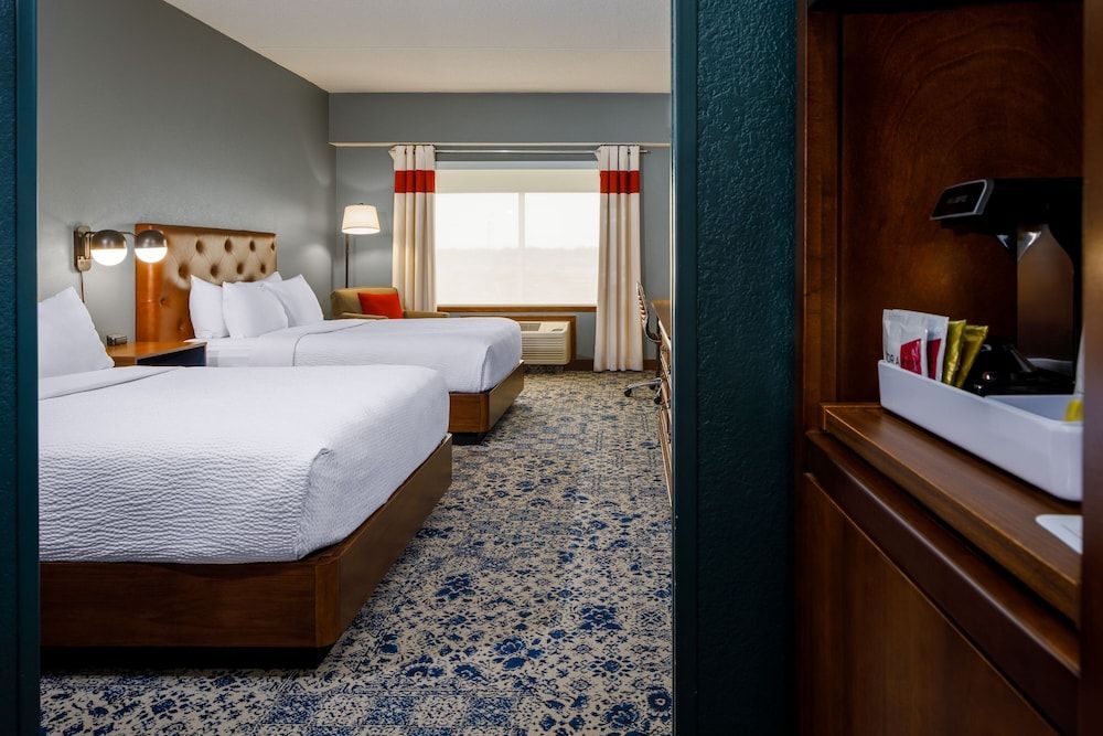 Suite, Multiple Beds, Non Smoking (Mobility Accessible, Roll-in Shower)