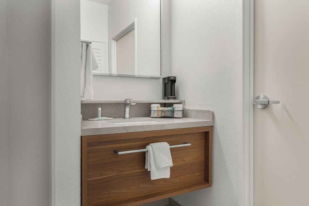 Room, Multiple Beds