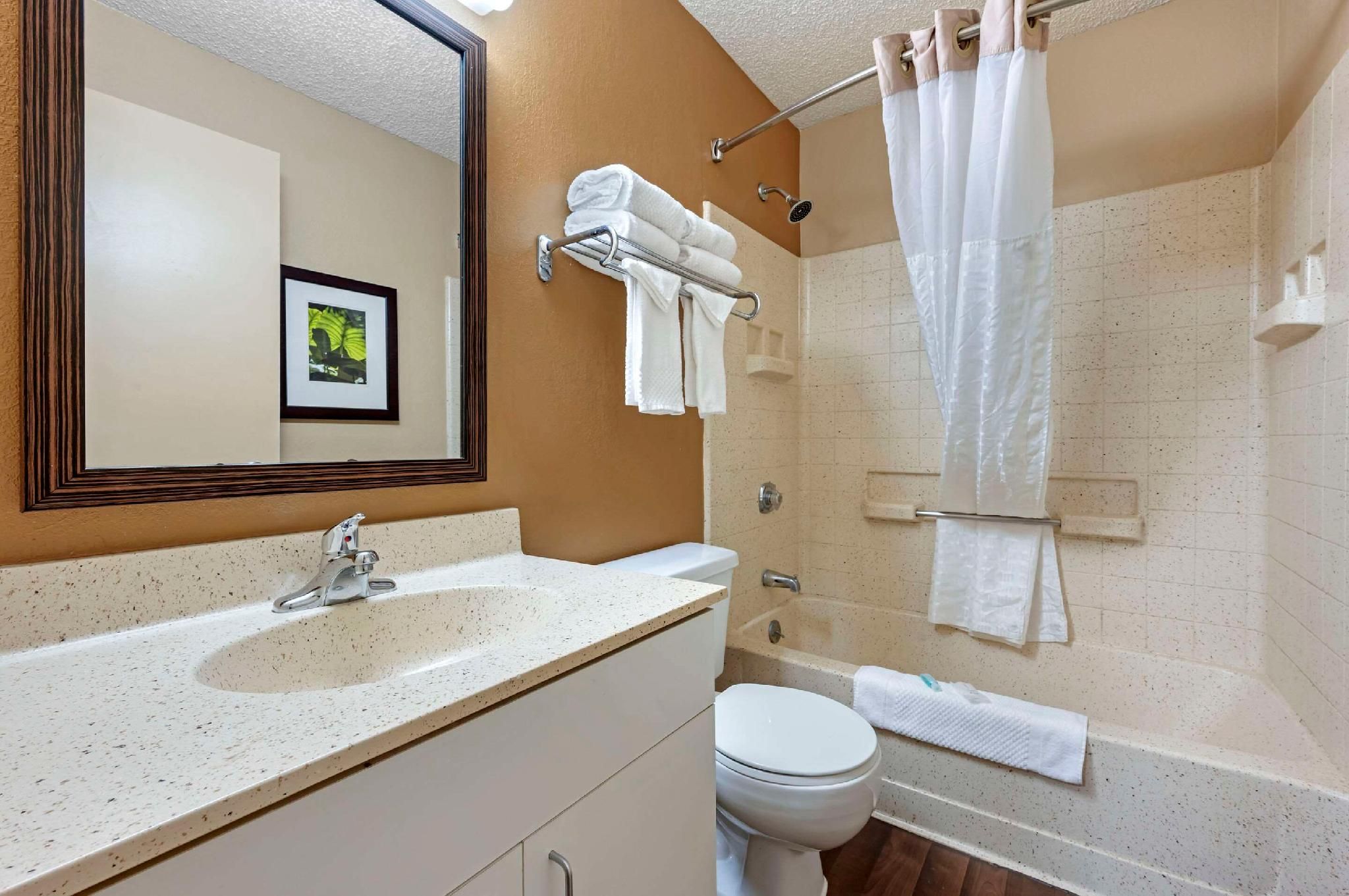 2 Double Beds, Efficiency, Nonsmoking, Accessible