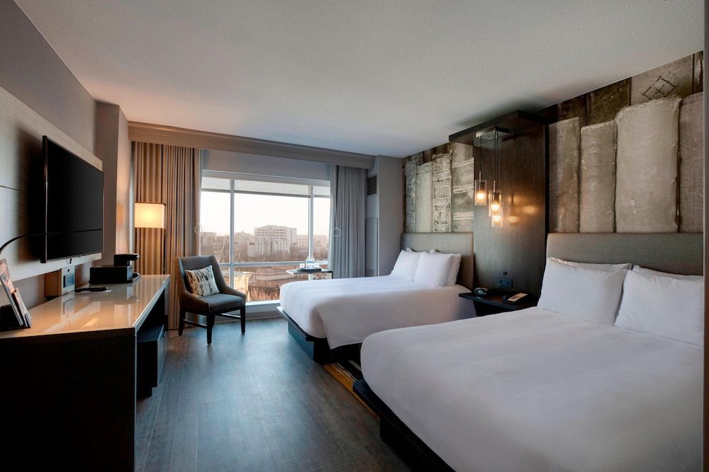 Room, 2 Queen Beds (Mobility Accessible, Tub)