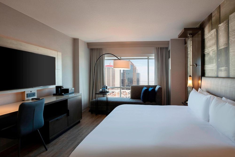 Room, 1 King Bed (Hearing Accessible)