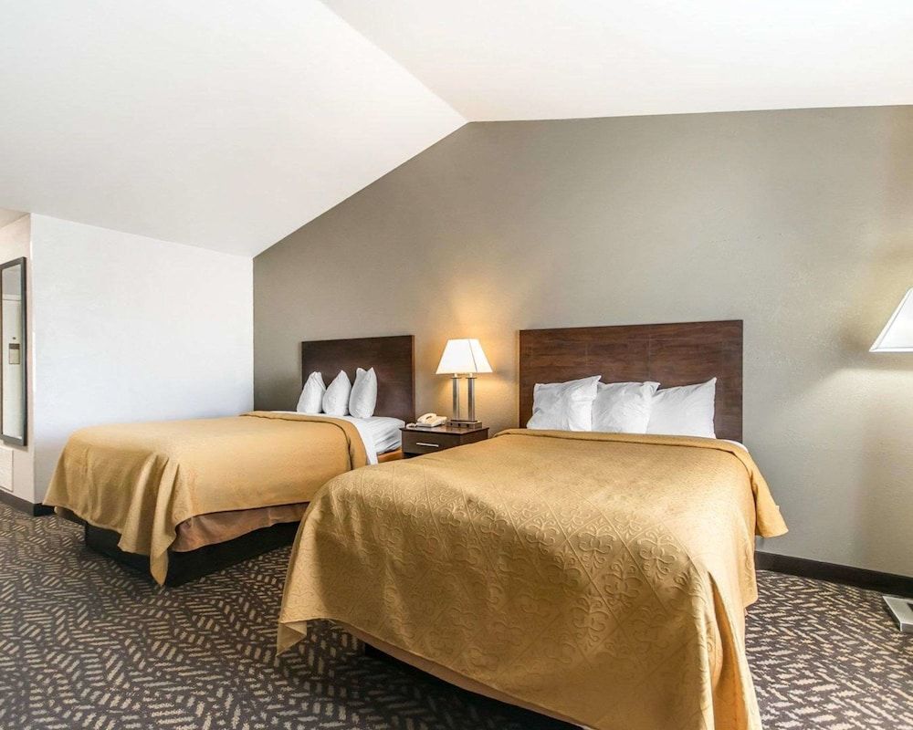 Double Room, 2 Double Beds, Non Smoking, Jetted Tub