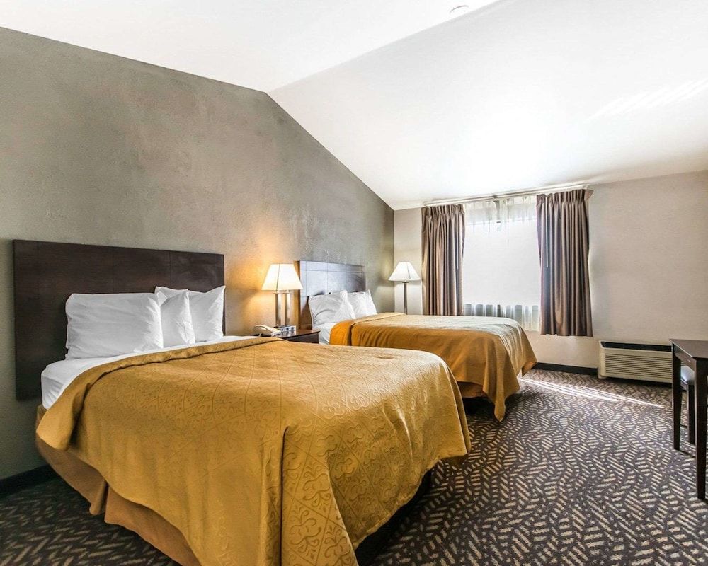 Double Room, 2 Double Beds, Non Smoking, Jetted Tub