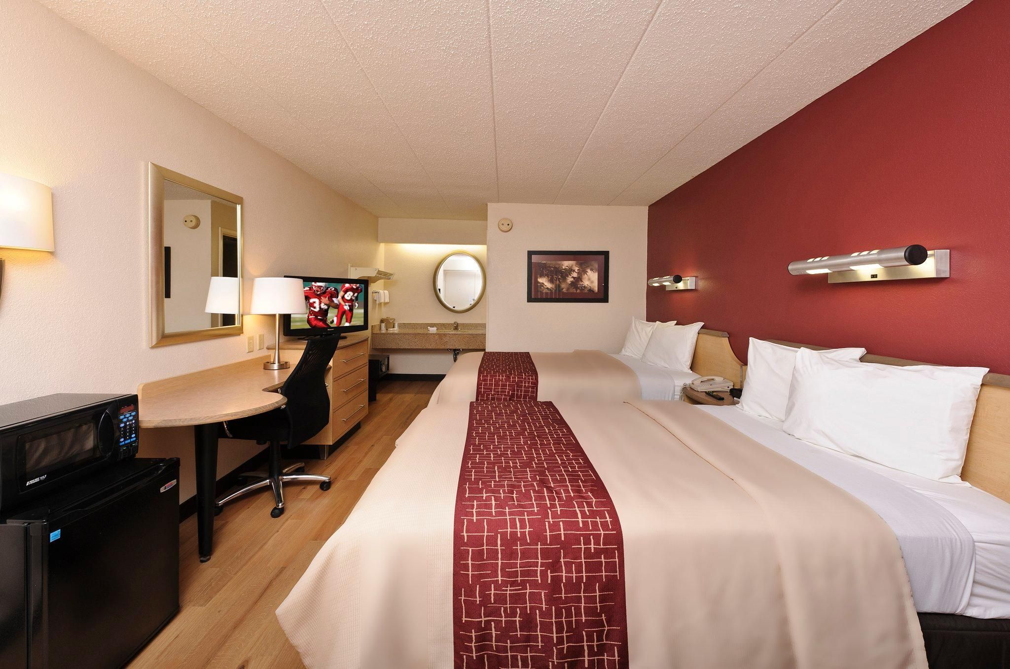 Deluxe 2 Full Beds Smoke Free