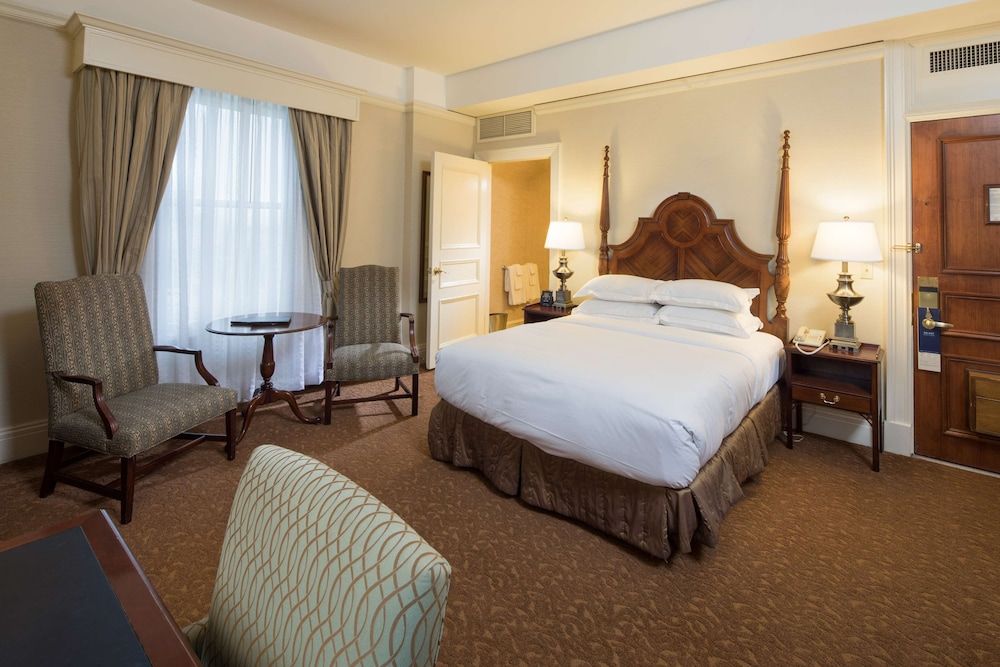 Room, 1 Queen Bed, Accessible, Bathtub (Hearing Impaired)