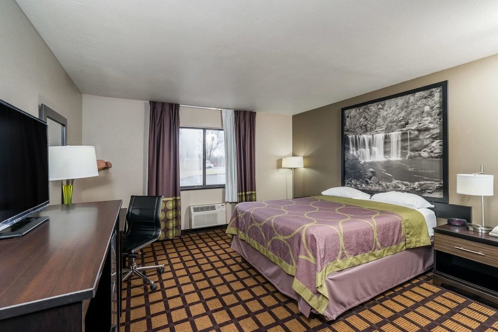 Room, 1 Queen Bed, Accessible, Non Smoking (Mobility)